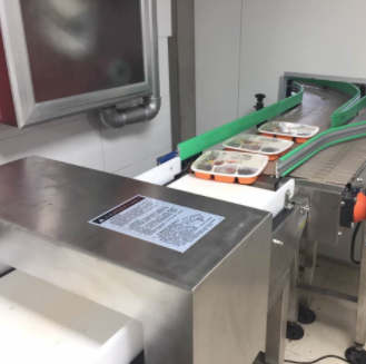 青島高鐵餐飲管理公司下單我公司食品金屬檢測(cè)機(jī)